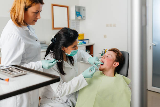 Best Tooth Infection Emergency Dentist  in Coffeyville, KS